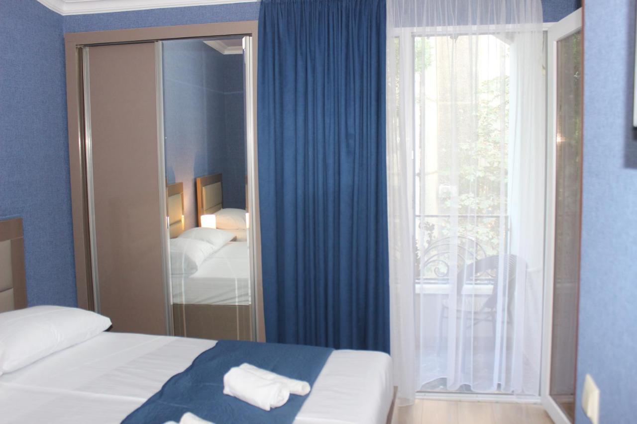 Hotel Tarasa Kutaiszi Kültér fotó